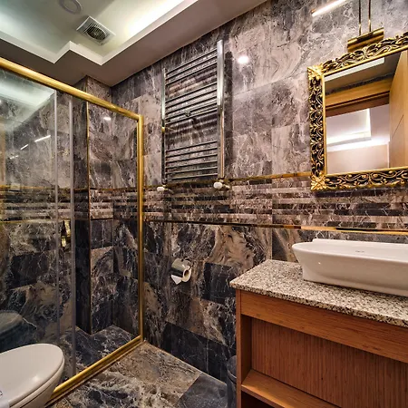 ギュルハネ コーナー 3*