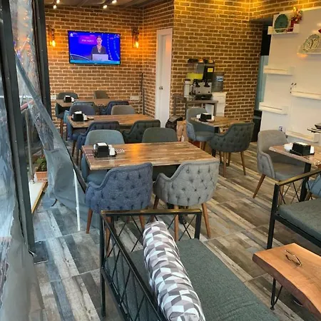 ホテル ギュルハネ コーナー 3*