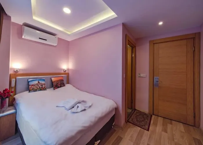 ギュルハネ コーナー ホテル イスタンブール