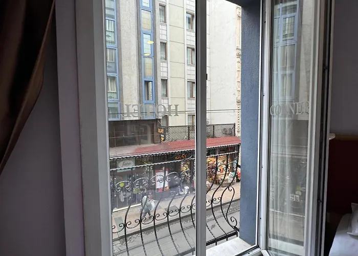 ギュルハネ コーナー