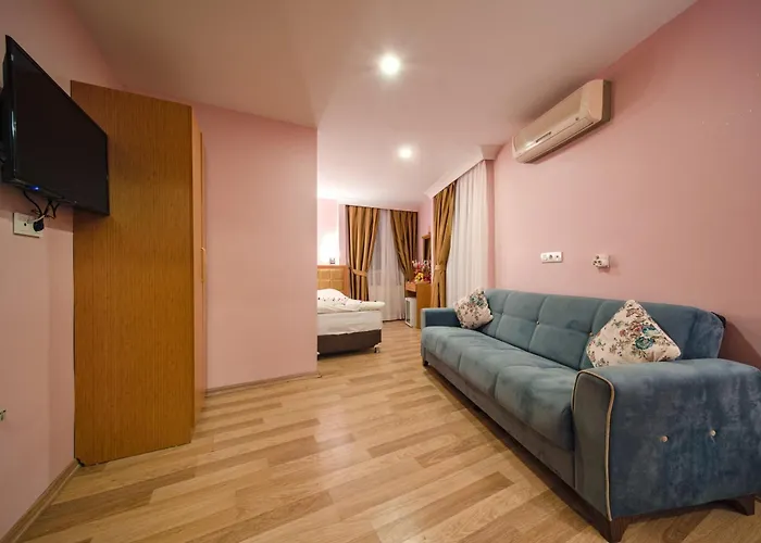 Gulhane Corner Hotel 3*