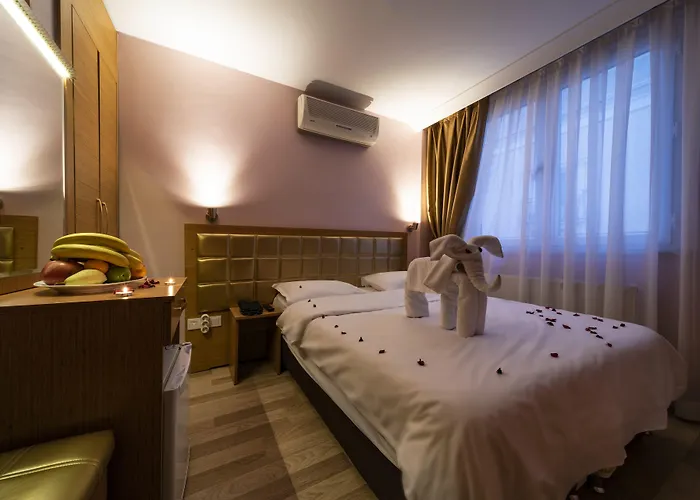 Gulhane Corner Hotel 3*