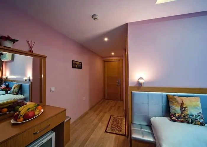 Gulhane Corner Hotel 3*